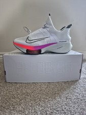 NIKE AIR ZOOM TEMPO NEXT%