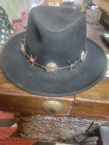 Concho barbed wire - barbed,
