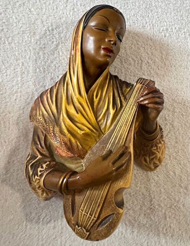 Bosson chalkware head - bosson,