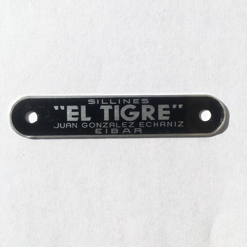 Lambretta seat badge - seat, tigre