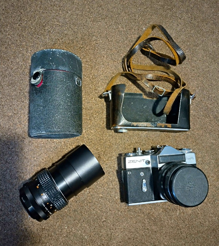 Zenit silver 35mm slr film - zenit,