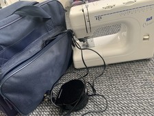 E&R Classic LC21 Sewing Machine with 21 Stitch Programs and Foot Pedal