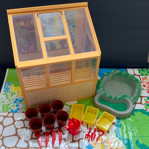 Vintage sindy doll greenhouse - sindy,