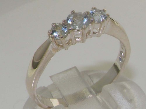 Solid 9ct white gold - gold, natural