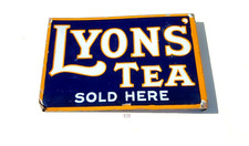 1940s Vintage Lyons Tea