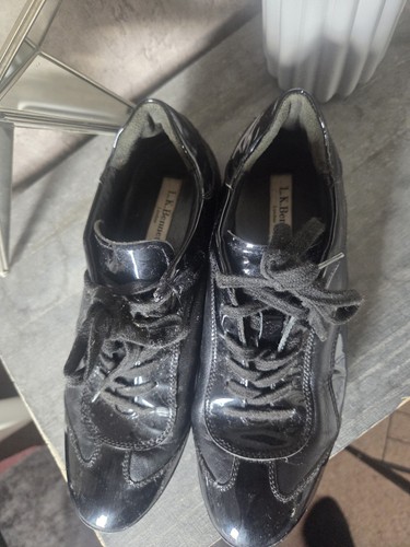 Black vintage patent - black,