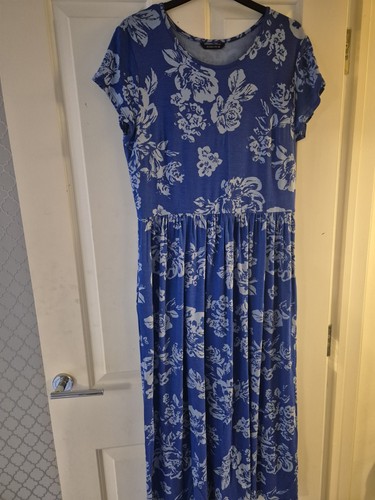 Roman blue floral print - print, midi