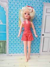 Beautiful 1970s Trendy Girl