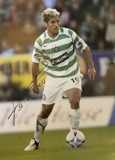 Stiliyan Petrov Signed 16x12 Celtic Photo