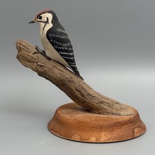 Vintage Oswaldo Merchor Wildlife Sculpture Woodpecker Bird Painted Resin Signed
