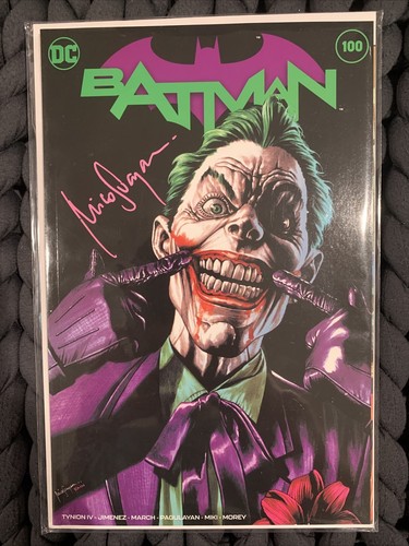 Batman 100 signed mico - signed, suayan
