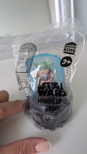 Baby yoda grogu burger king - grogu,