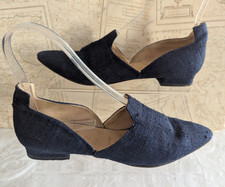 Gina London Blue linen flat
