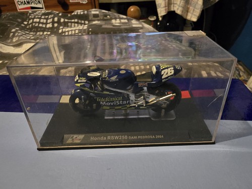 Scale model motorcycle - scale,