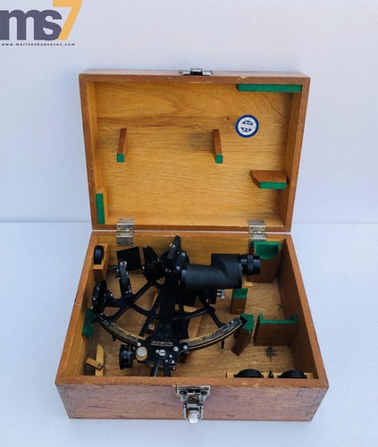 Tamaya ltd micrometer - &,