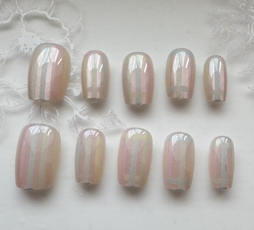 Pearl chrome press nails - chrome,