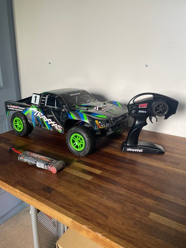 Traxxas slash 4x4 - 4x4, short-course