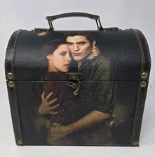 Twilight New Moon Edward And Bella Jewelry Box Carry Case Trunk NECA Read*
