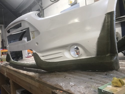 Ford fiesta bumper - ford, r5