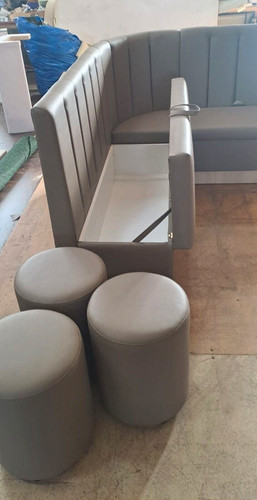 Restaurant booth seating - restaurant,