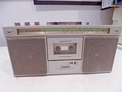 Ferguson 3t17 stereo radio - ferguson,
