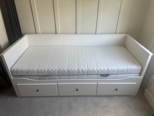 Ikea hemnes daybed white wood - hemnes,