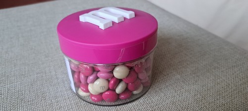 World stack container - m&m's,