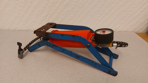 Vintage schrader foot - schrader,