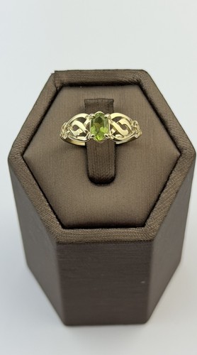 Peridot 9ct gold - , ring