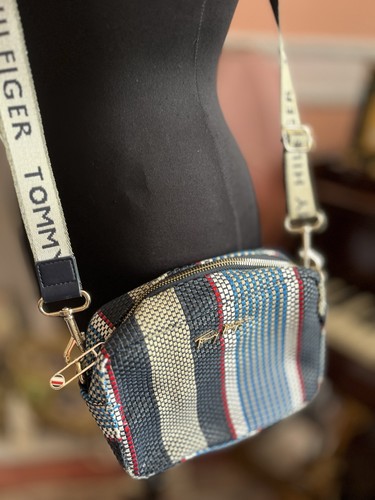 Tommy hilfiger camera - tommy,