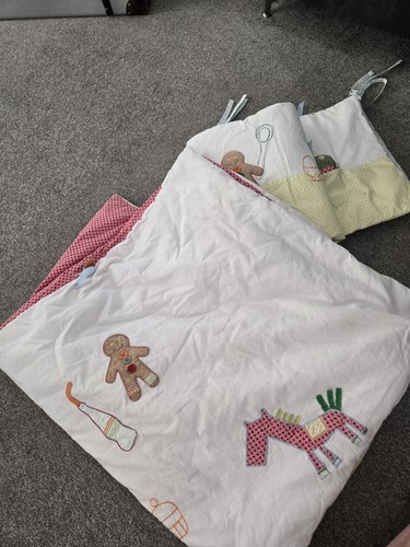 Mamas and papas - cot, bed