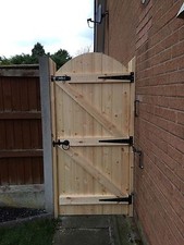 WOODEN GARDEN GATE!! HEAVY DUTY GARDEN GATE! FREE T HINGES & TOP BOLT 