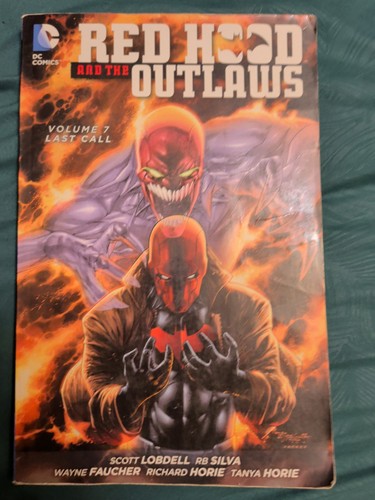 Red hood and the outlaws - red,