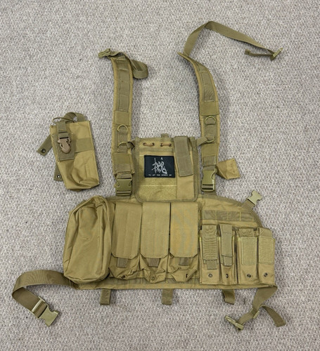 Metal gear solid - 4, tan