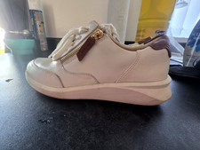 Clarks Womens Un Rio Zip White Leather Trainers Leather Sports UK 3 D
