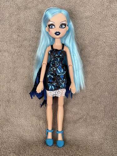 Bratz bratzillaz doll - doll, house