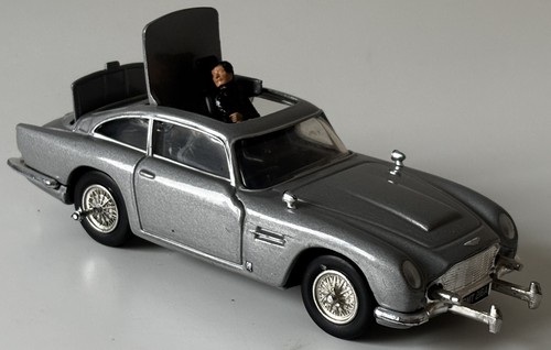 Corgi james bond 007 aston - corgi,