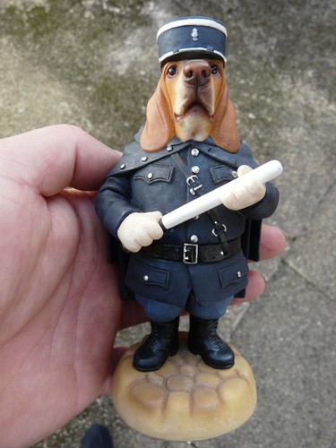 Doggie doggy people - doggy, robert