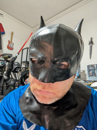 The batman 2022 latex cowl - latex,
