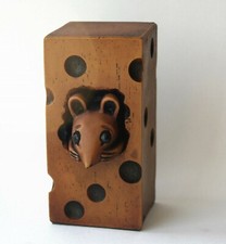 Church mouse hiding cheese - mouse,