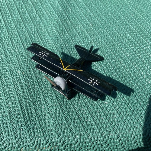 Plastic model fokker dr 1 - plastic,