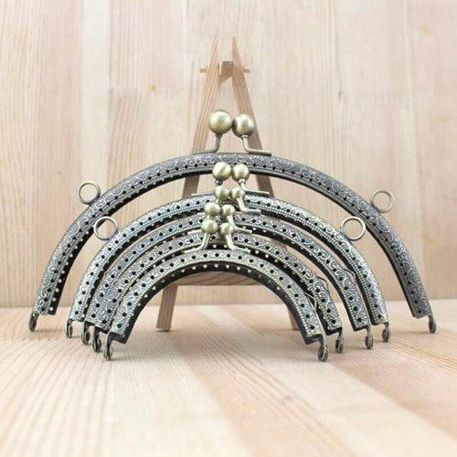 Fashion retro metal frame - retro, kiss