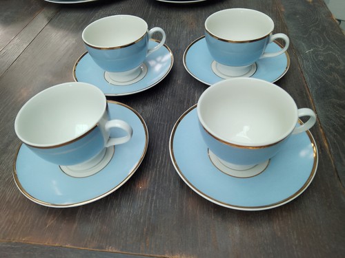 Doulton blue gold tea - blue, gold.