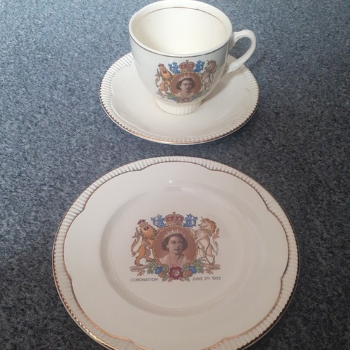 Rare clarice cliff queen - cliff,