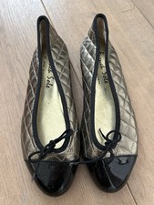 French Sole Pewter Quilted
