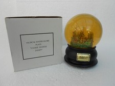 Boston ~ Musical Water Globe ~