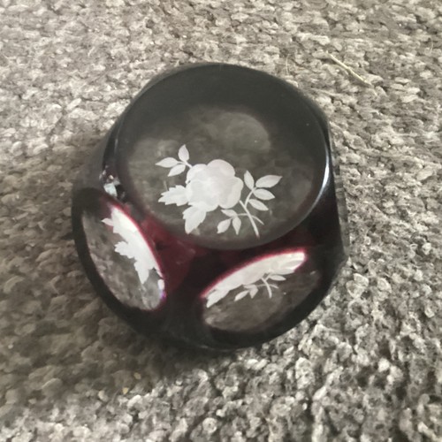 Baccarat paperweight ruby with - paperweight,
