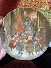 WIND IN THE WILLOWS (THE CAROL SINGERS) VERY COLLECTABLE PIECE,VGC