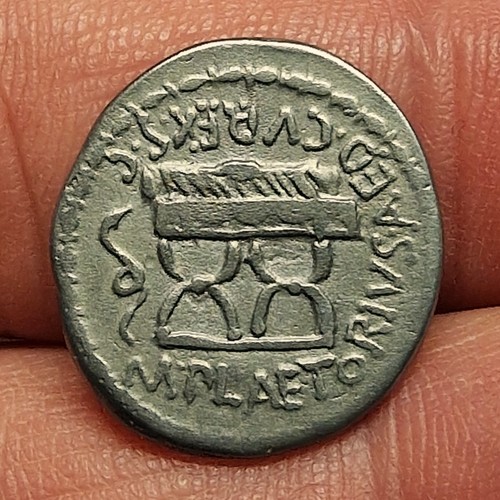Ancient plaetorius m f - ancient, m.f
