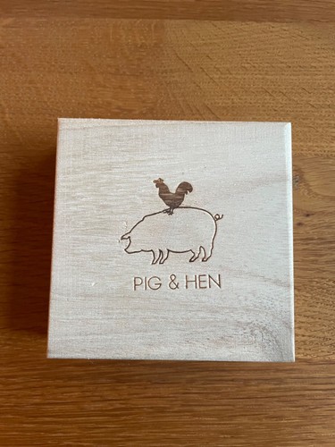Pig and hen bracelet - and,